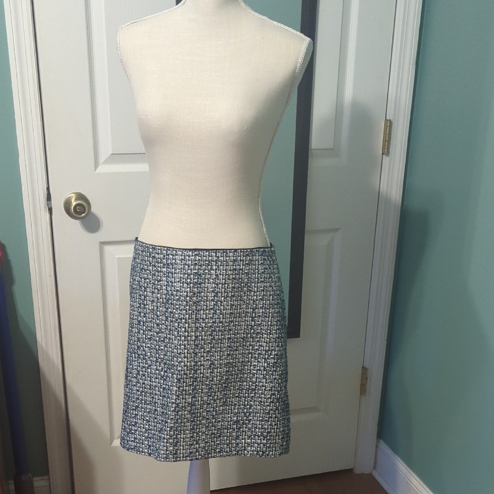 White House Black Market Black and White Pleated Mini Skirt